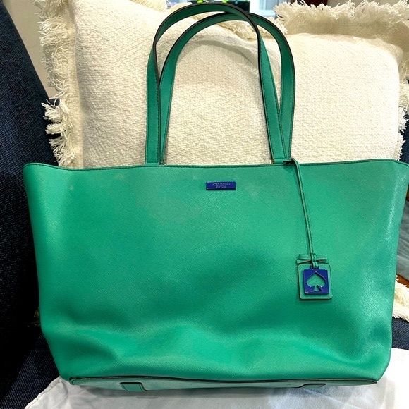 kate spade Handbags - Kate Spade jules grant street large tote in verna (green)